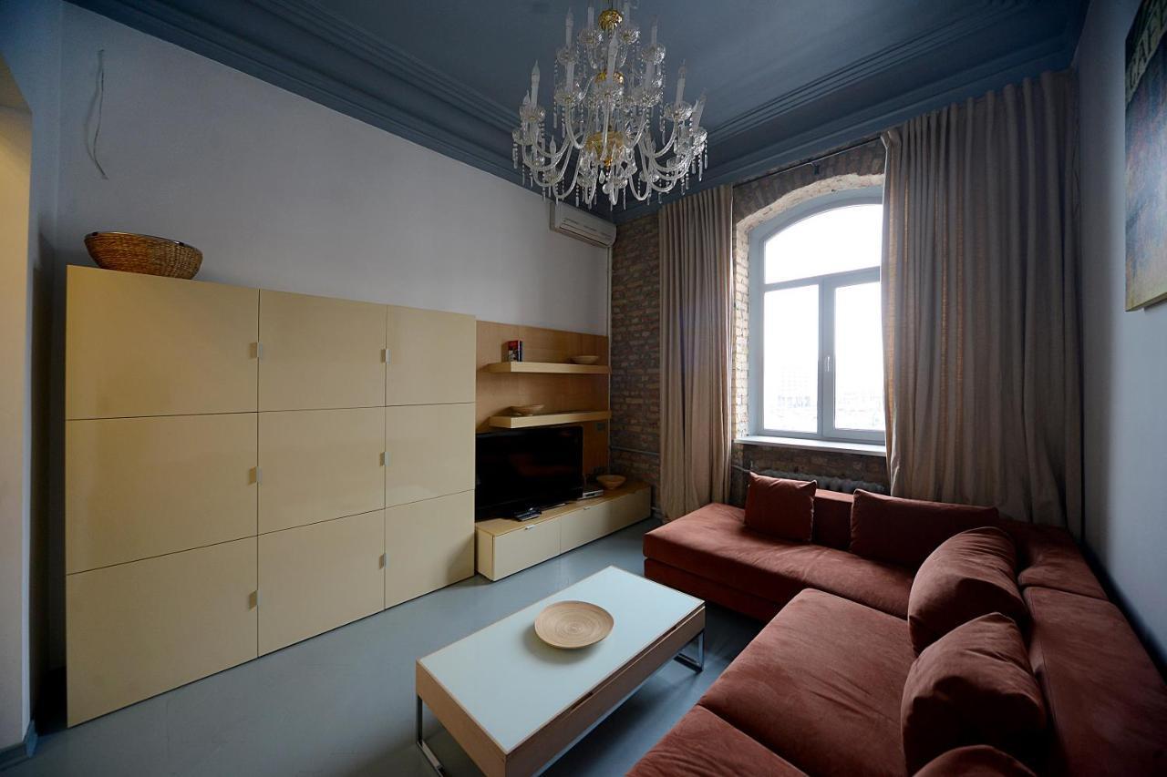 Artol Gorodetskogo Apartment Kiev Exteriör bild